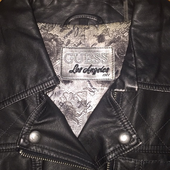 Distressed vegan leather jacket by Guess size XL - Picture 3 of 8